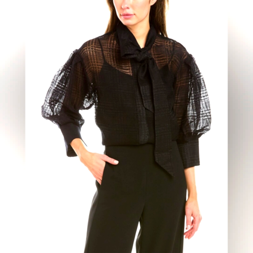 Gracia- Tie-Neck Balloon Sleeve Top